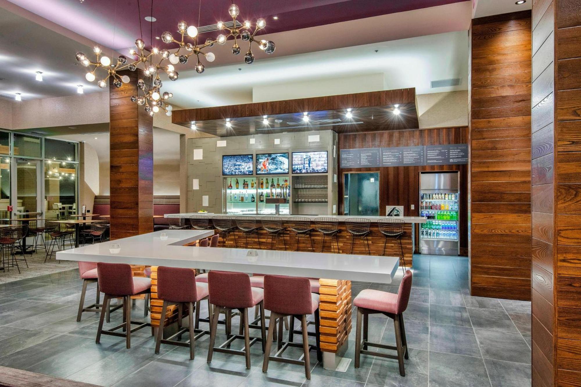 Hotel Courtyard By Marriott Raleigh Cary/Parkside Town Commons Exteriér fotografie
