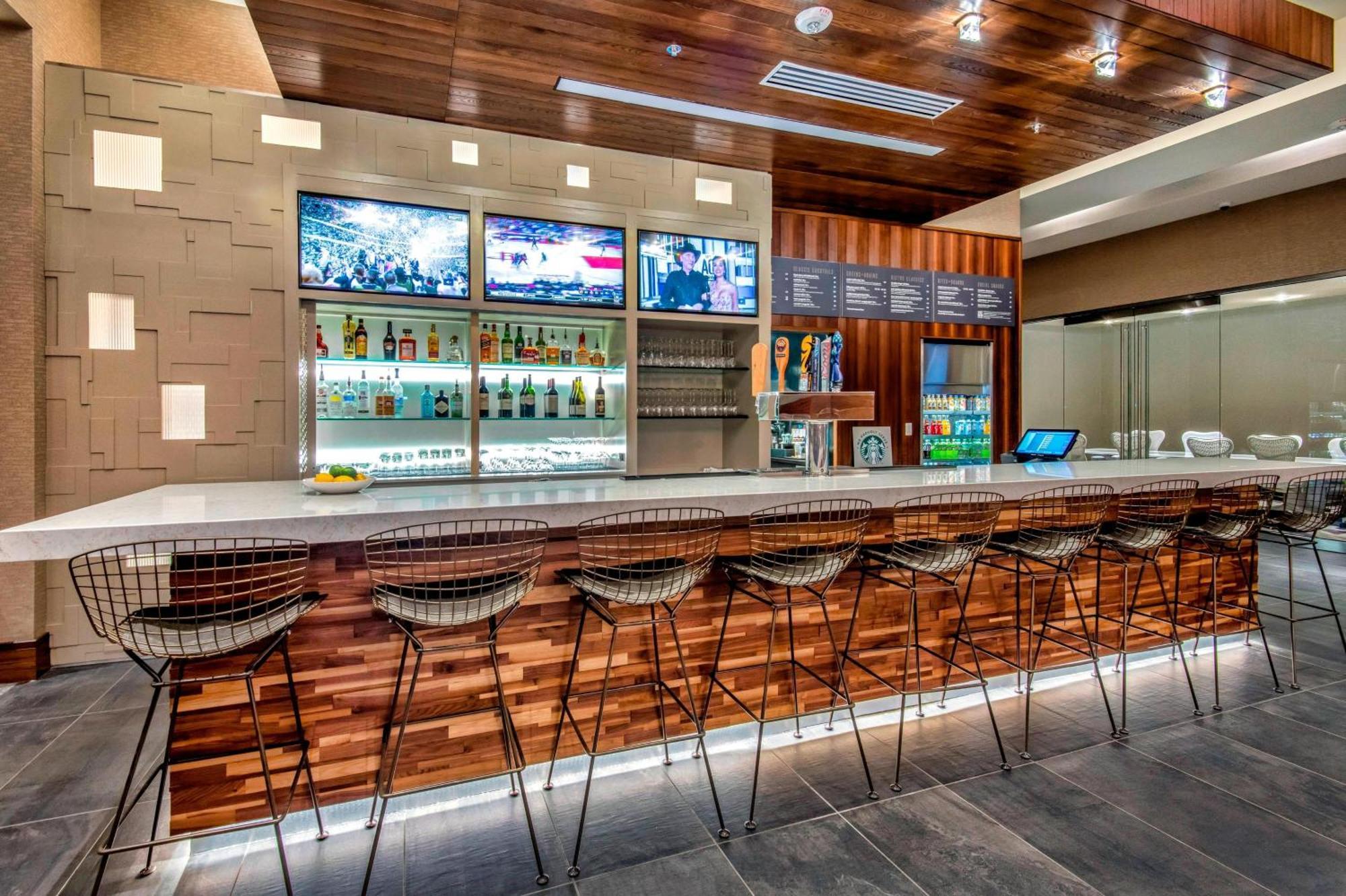 Hotel Courtyard By Marriott Raleigh Cary/Parkside Town Commons Exteriér fotografie