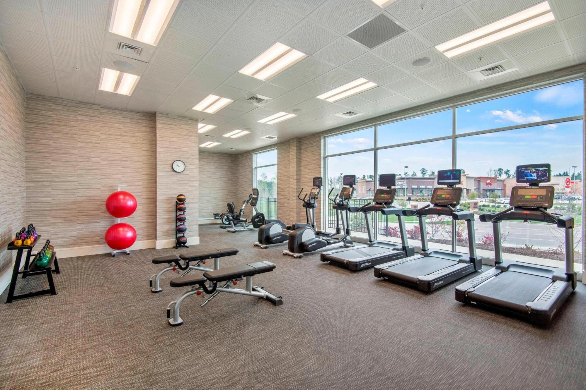 Hotel Courtyard By Marriott Raleigh Cary/Parkside Town Commons Exteriér fotografie
