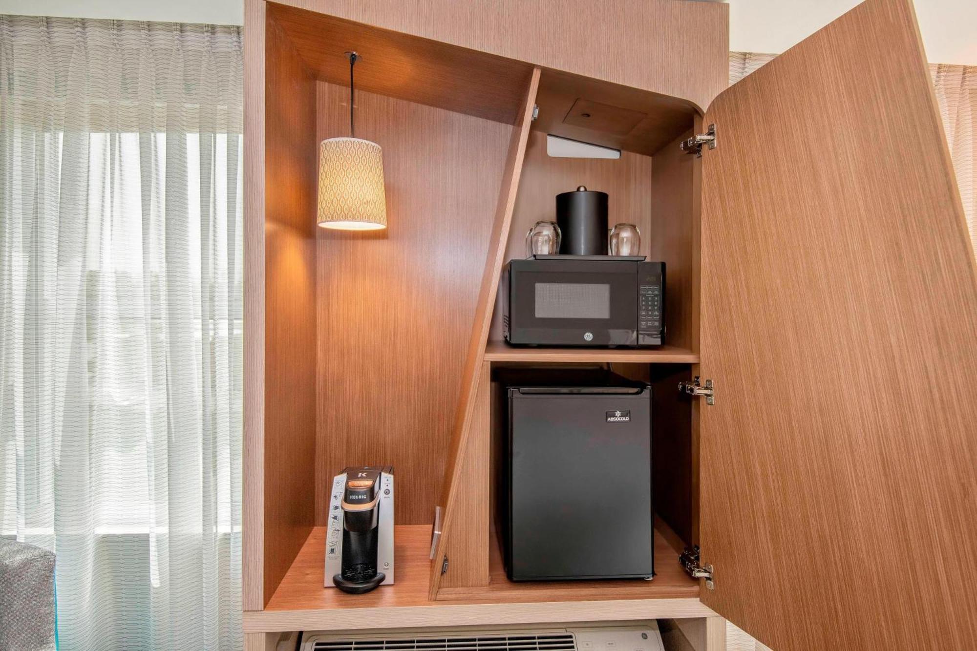 Hotel Courtyard By Marriott Raleigh Cary/Parkside Town Commons Exteriér fotografie